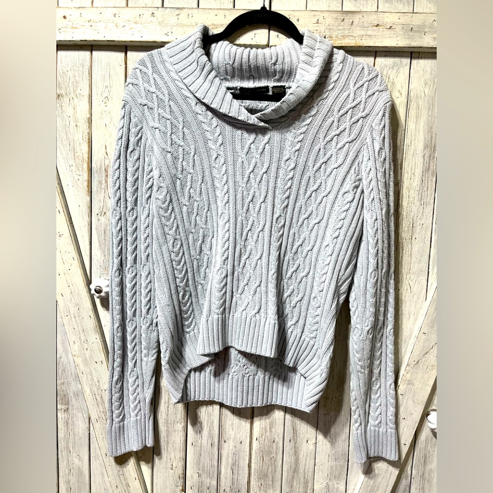 JEANNE PIERRE Cable Knit Sweater **Awesome Fit!!!Adorable